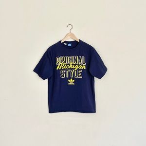 Adidas Original Michigan Style Graphic Navy T Shirt Wolverines Adult size Small